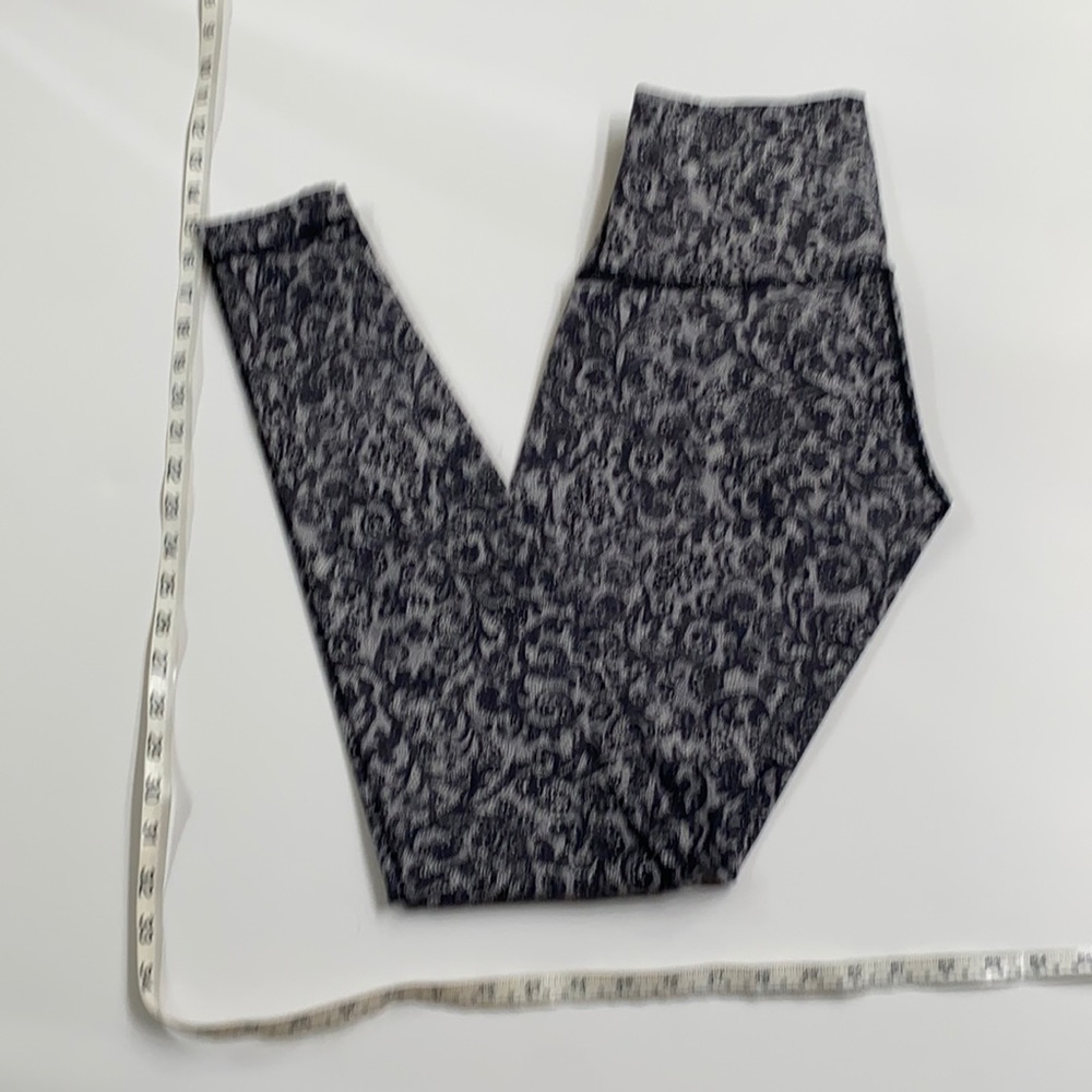 Lululemon wunderunders train in black lace